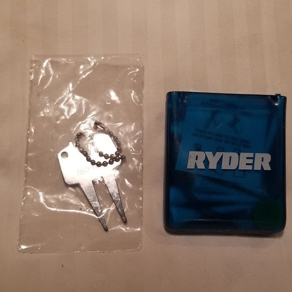 Vtg new old stock, Tag & T-Caddy w/tees, Bassett Golfaide, markers Ryder - Picture 2 of 7